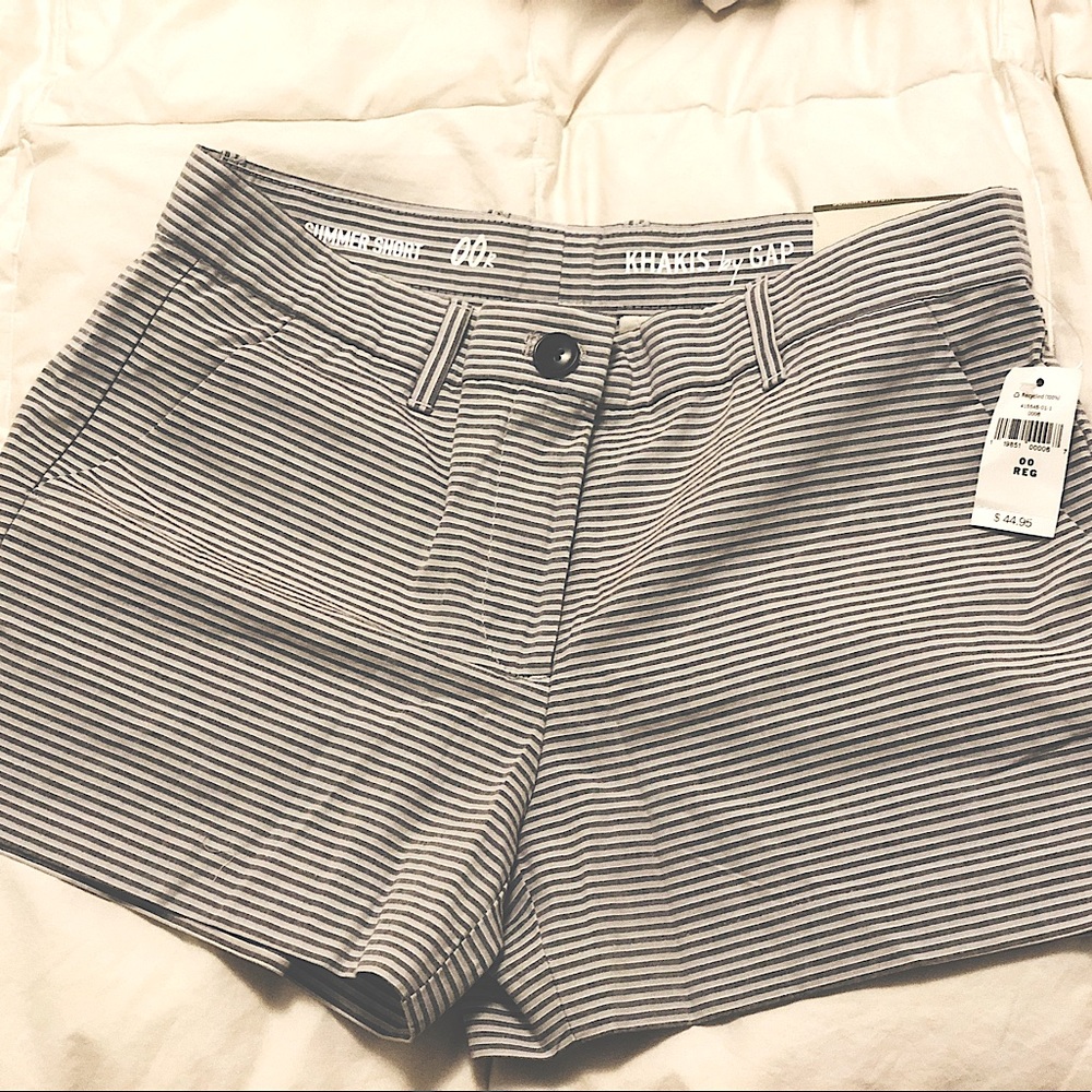 Gap striped shorts